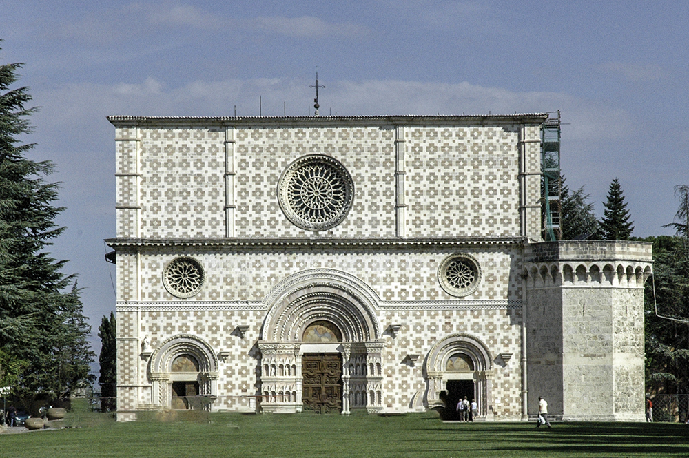 Santa Maria di Collemaggio, L'Aquila, Abruzzo